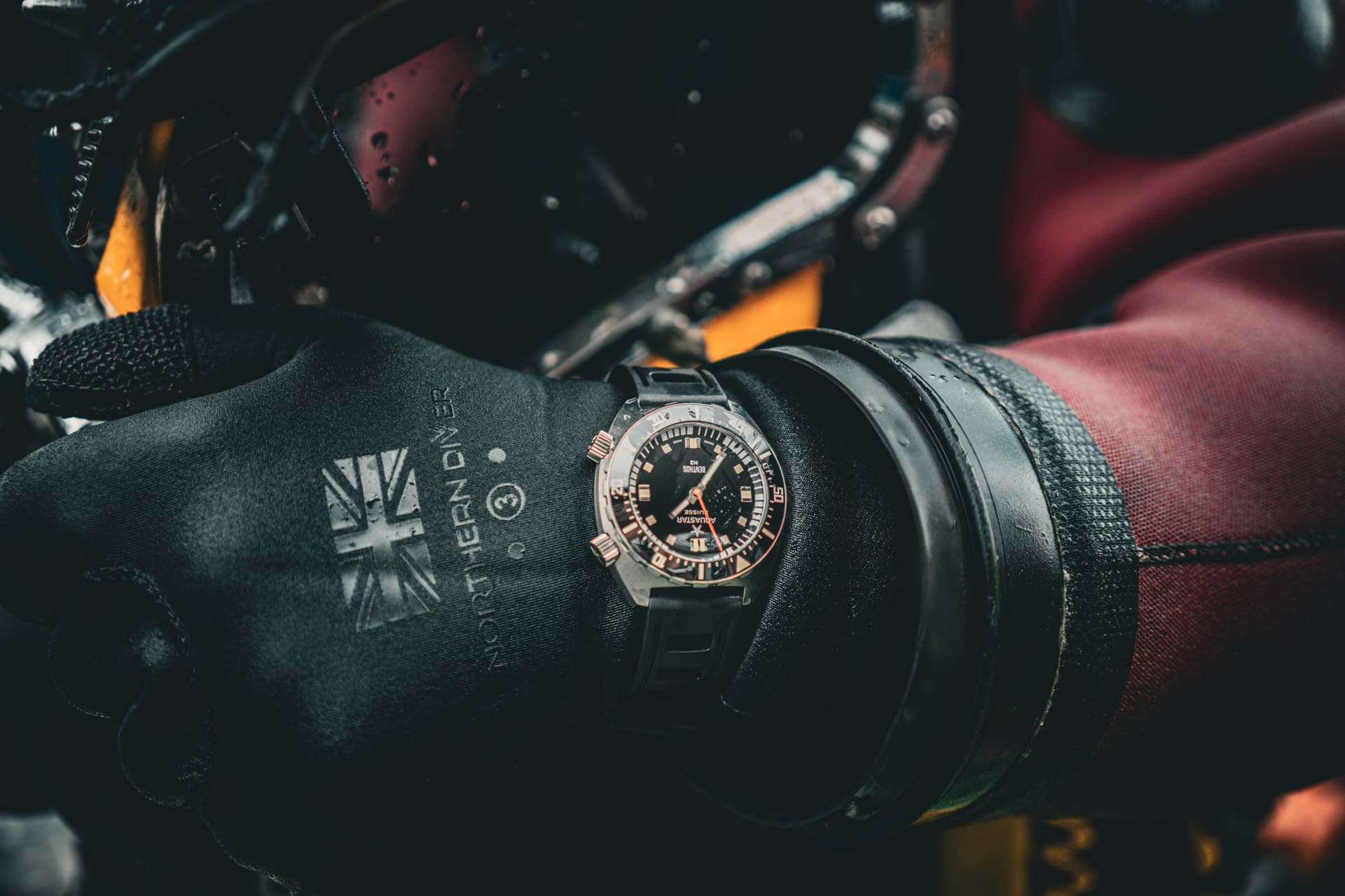 Aquastar Benthos Professional, worn by a working diver