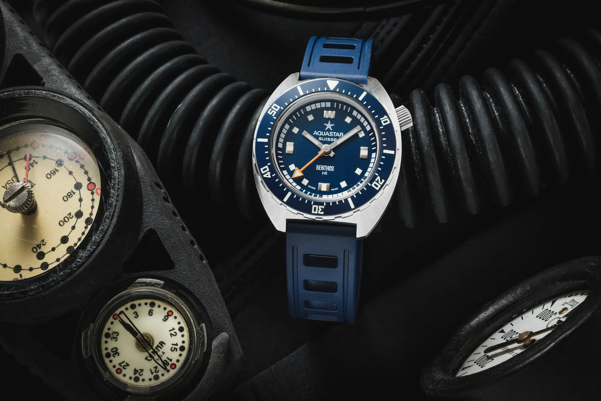 AQUASTAR BENTHOS Heritage One Blue Edition, Aquastar Swiss dive watch in its element