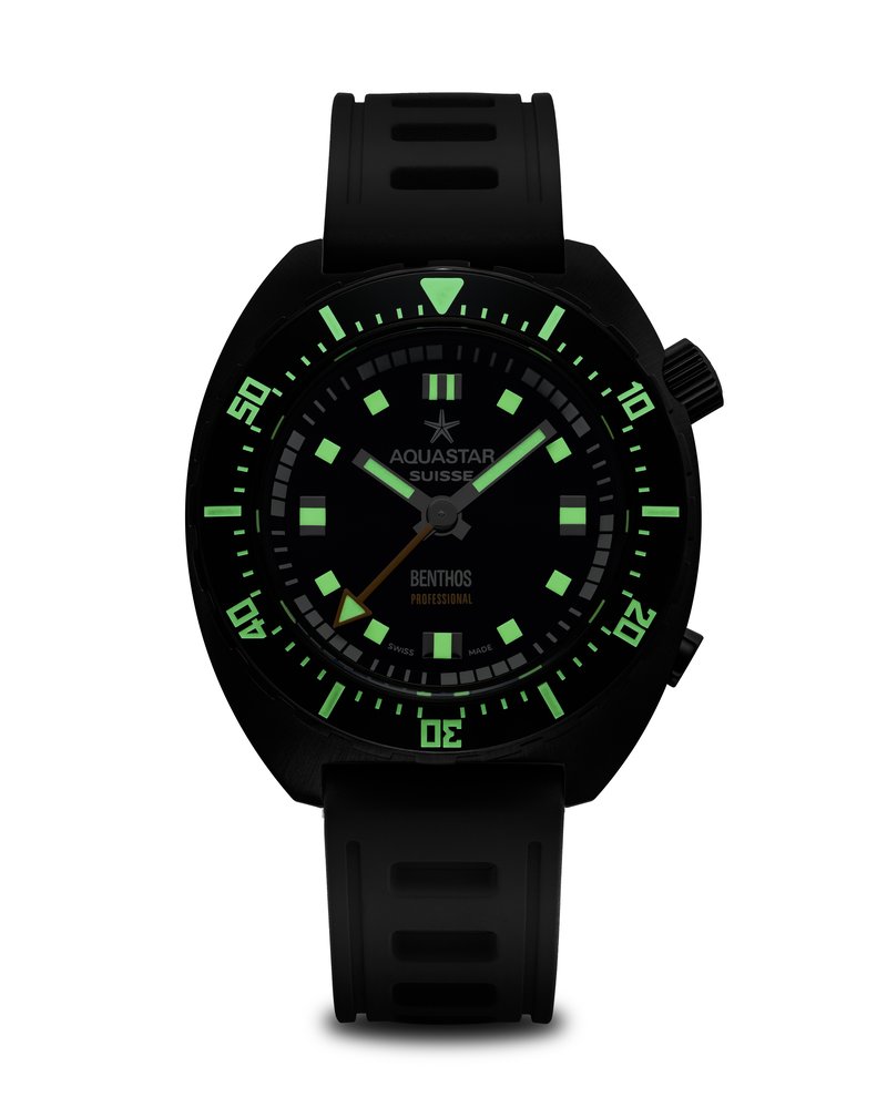 Aquastar Benthos Professional DLC, luminous dial and bezel indices glowing in the dark